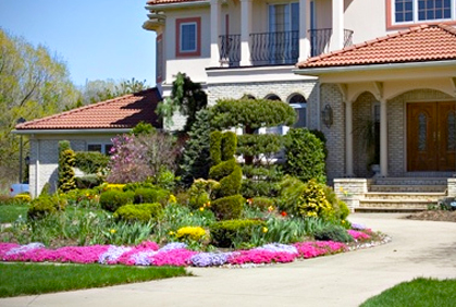 Front Yard Landscaping Photos and Design Ideas DIY front yard landscaping designs ideas and online 2015 photo gallery