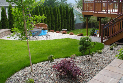 small yard Landscaping Pictures and Easy Design Ideas Pictures of small yard landscaping designs ideas and photos