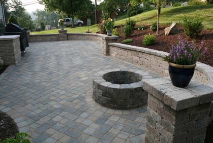 Popular Patio Pavers Design Plans Most popular best patio pavers how to install lay build pictures with DIY design ideas and DIY plans
